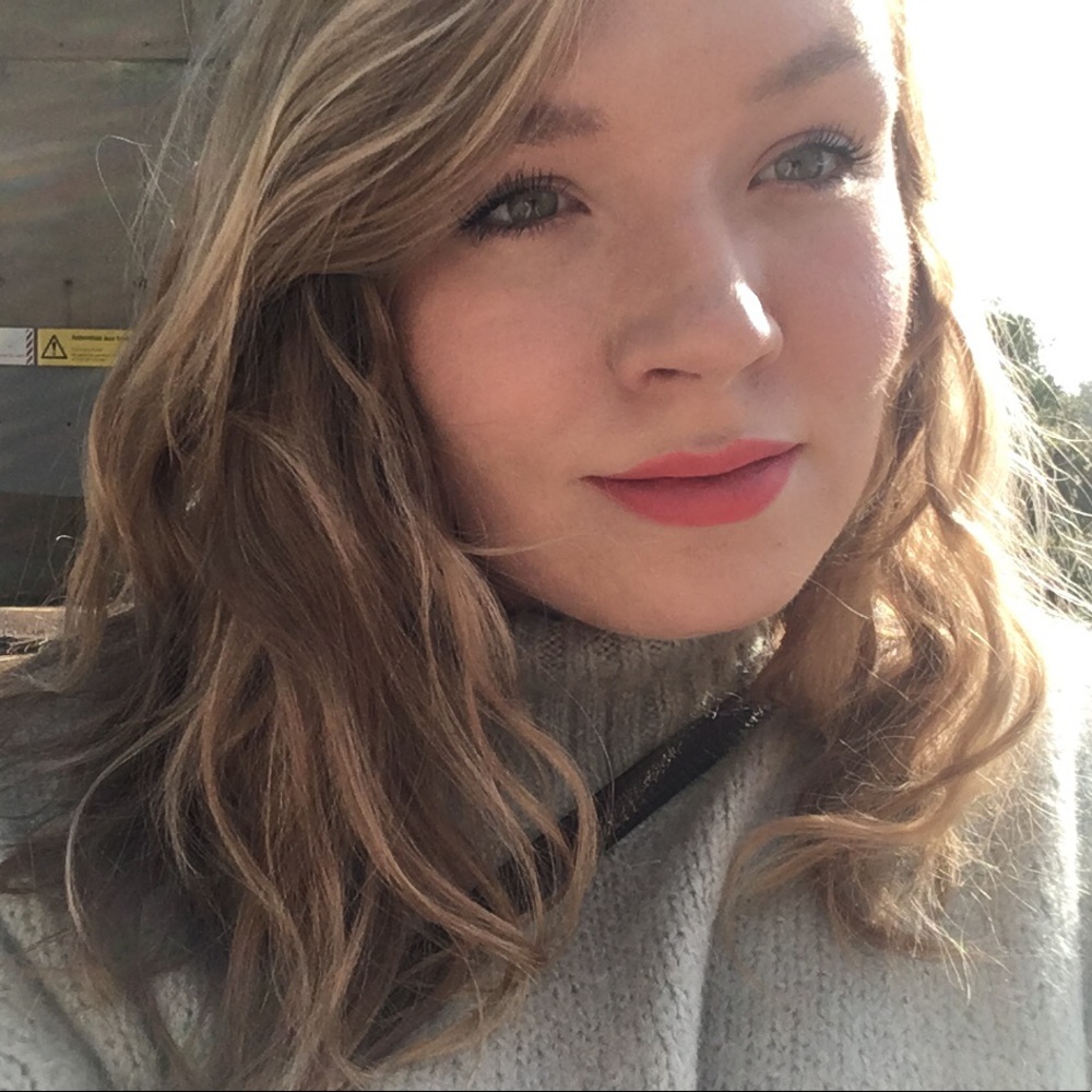 Meet your Posher, Emily